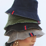 beau bucket hat | navy suede